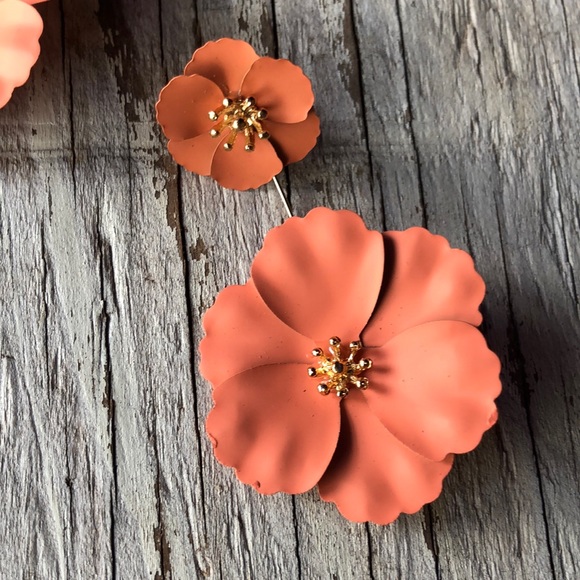 Peach Flower Power Statement Earrings! - Picture 2 of 3